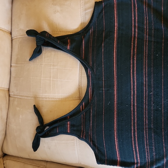 Tank top with bows - Picture 6 of 8